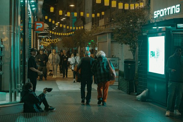 Comment les syndicats soutiennent-ils les travailleurs immigrés pour un avenir meilleur ?